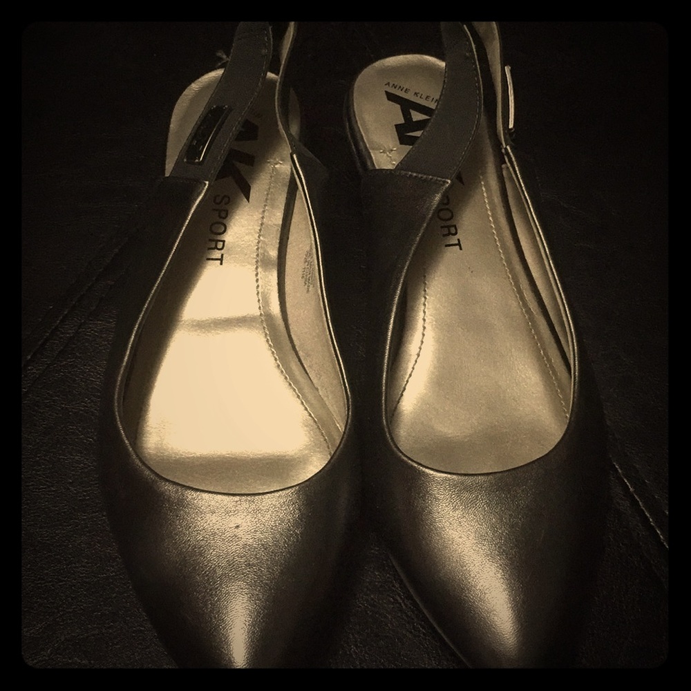 Anne Klein sport sandal
